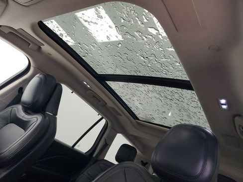 Used 2020 Lincoln Aviator Reserve w/ Equipment Group 202A image 25