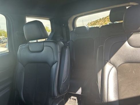 Used 2023 Jeep Grand Cherokee L Laredo AWD/4WD image 19