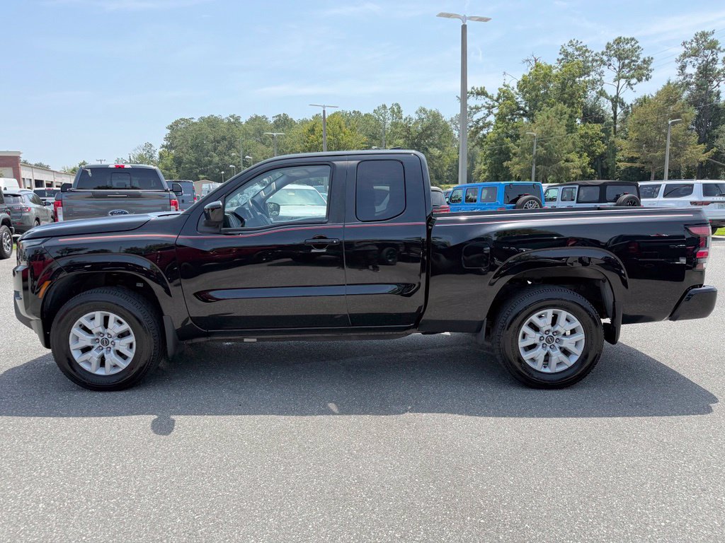 Used 2023 Nissan Frontier SV w/ Tow Package AWD/4WD image 6