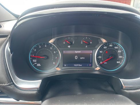 Used 2023 Chevrolet Traverse LT AWD/4WD image 10