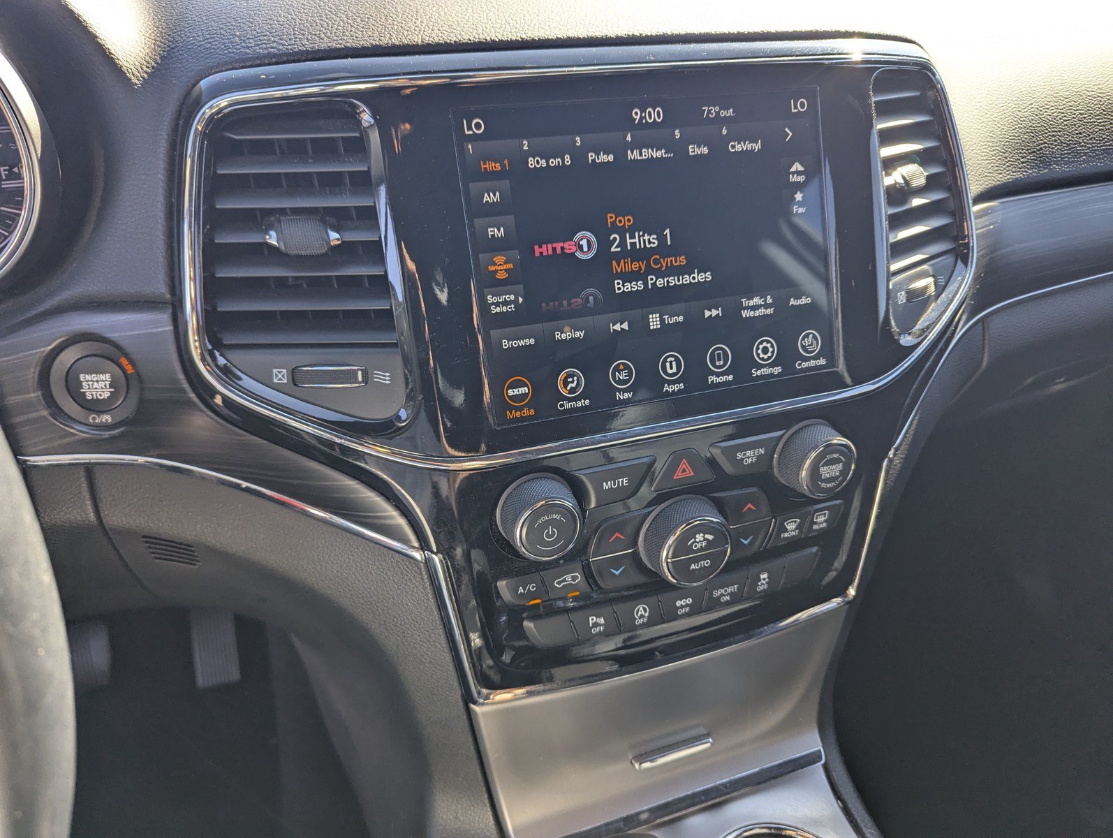 Used 2022 Jeep Grand Cherokee Limited AWD/4WD image 13