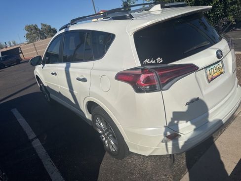 Used 2017 Toyota RAV4 Platinum image 5