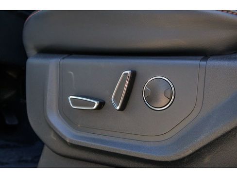 Used 2022 Ford F350 Platinum AWD/4WD image 10