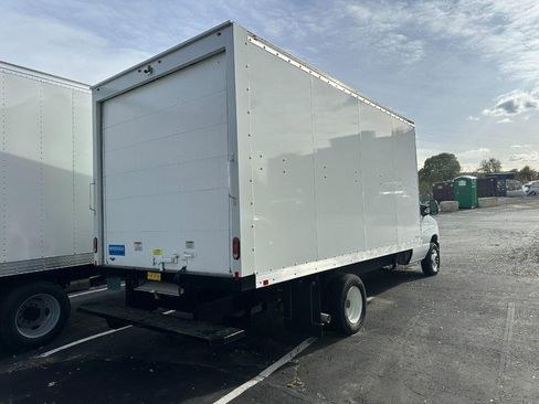 New 2024 Ford E-450 and Econoline 450 Super Duty w/ Power Windows & Locks Group image 3