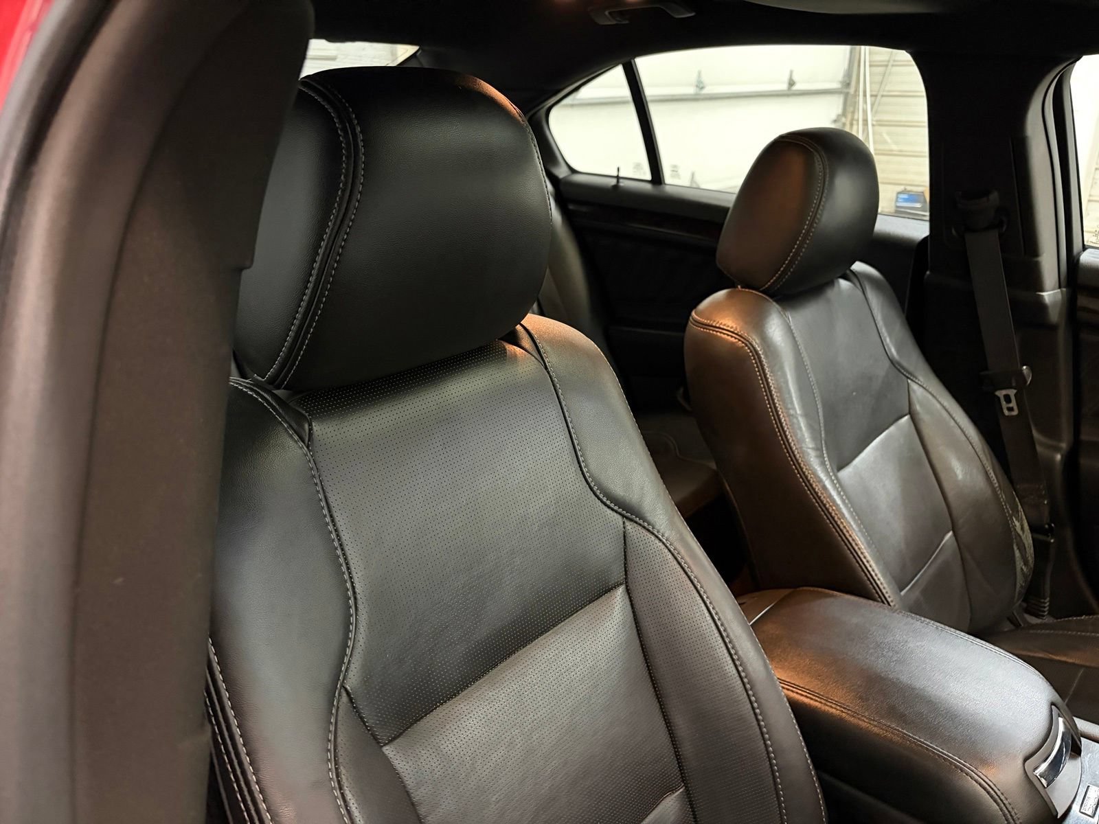 Used 2013 Ford Taurus Limited FWD image 29