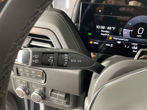 New 2026 GMC Yukon XL Denali w/ Denali Reserve Package image 10