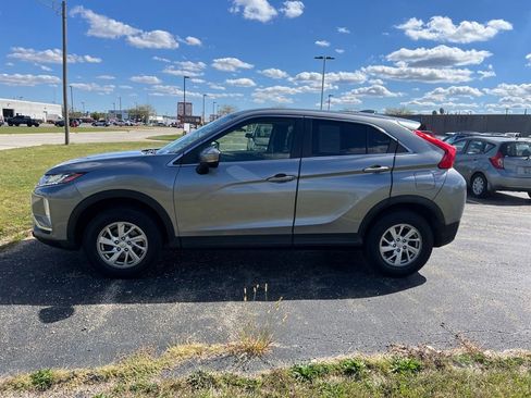 Used 2019 Mitsubishi Eclipse Cross ES image 2