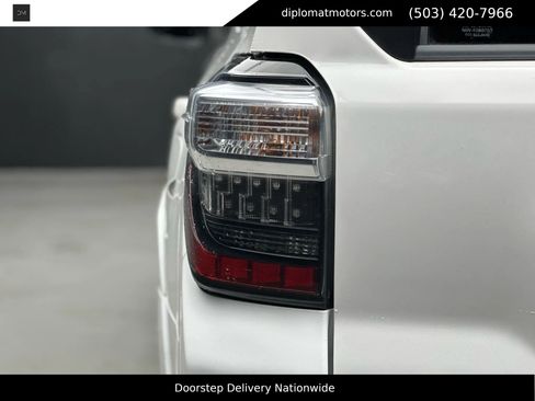 Used 2020 Toyota 4Runner TRD Off-Road image 15