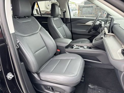 New 2026 Ford Explorer Active w/ Active Comfort Package image 21