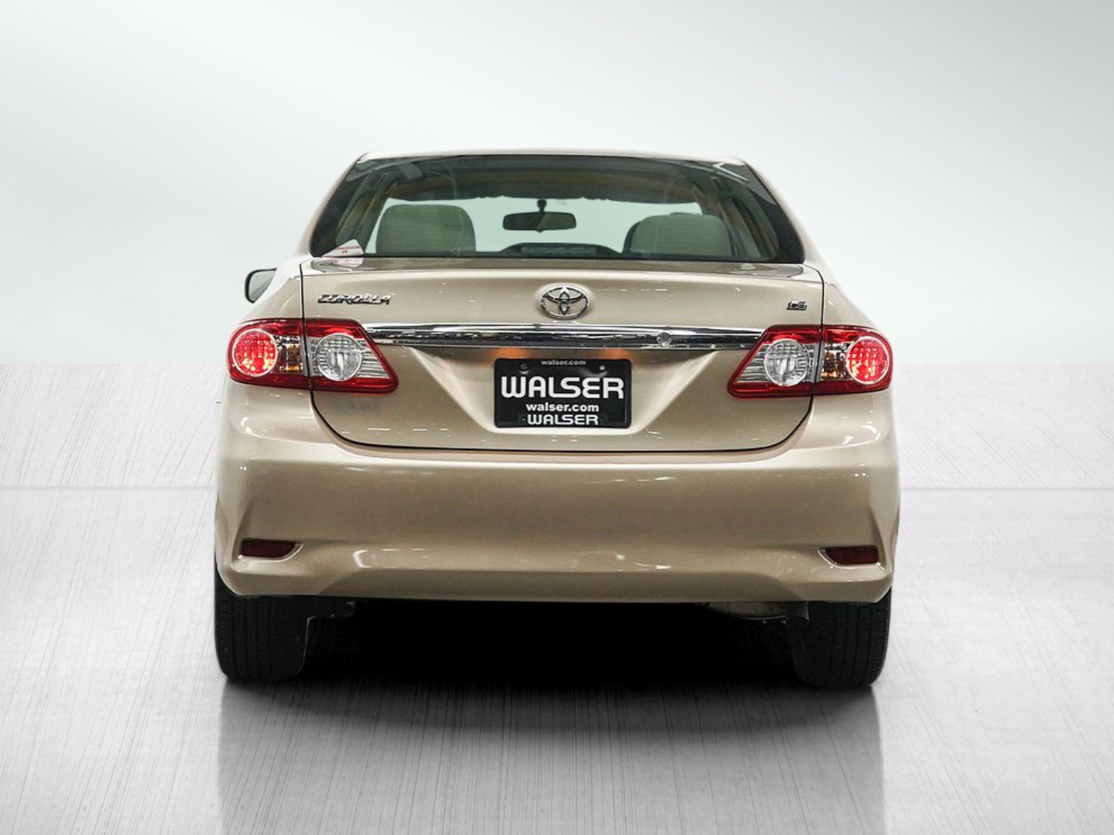 Used 2013 Toyota Corolla LE FWD image 4
