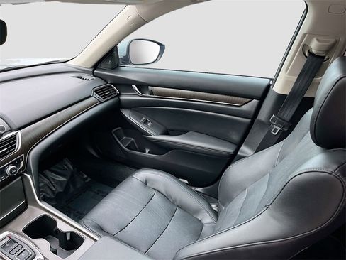 Used 2021 Honda Accord Touring image 23