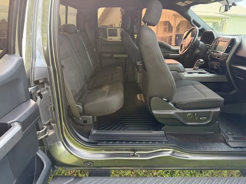 Used 2015 Ford F150 XLT w/ Equipment Group 302A Luxury AWD/4WD image 9