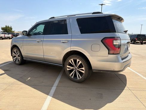 Used 2020 Ford Expedition Limited w/ Equipment Group 302A RWD image 4