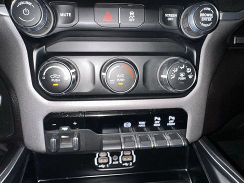 Used 2024 RAM 2500 Big Horn w/ Off Road Package AWD/4WD image 20