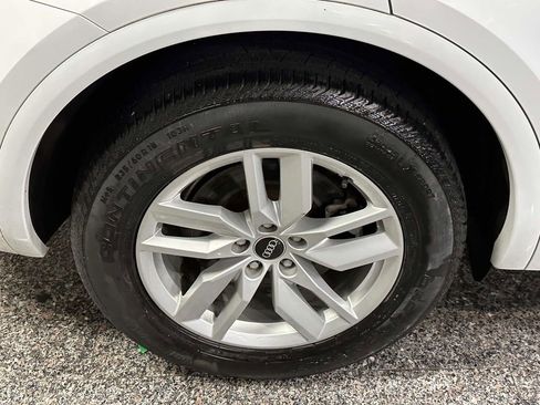 Used 2023 Audi Q5 2.0T Premium w/ Convenience Package image 7