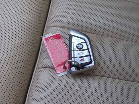 Certified 2022 BMW X7 xDrive40i w/ Executive Package image 36