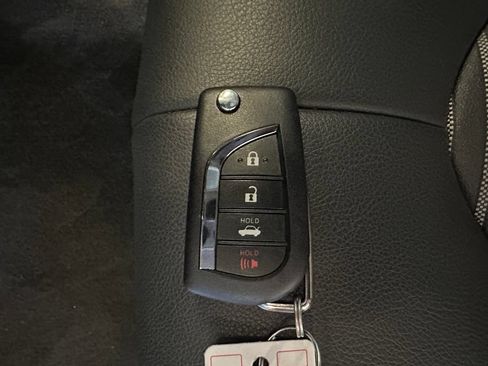 Used 2024 Toyota Camry SE w/ Cold Weather Package FWD image 17