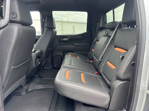 Used 2023 GMC Sierra 1500 AT4 w/ AT4 Premium Package AWD/4WD image 15