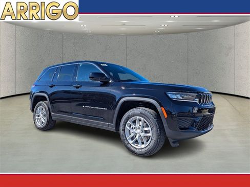 New 2025 Jeep Grand Cherokee Laredo X w/ Luxury Tech Group I image 1