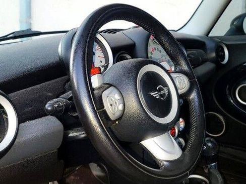 Used 2010 MINI Cooper S image 19