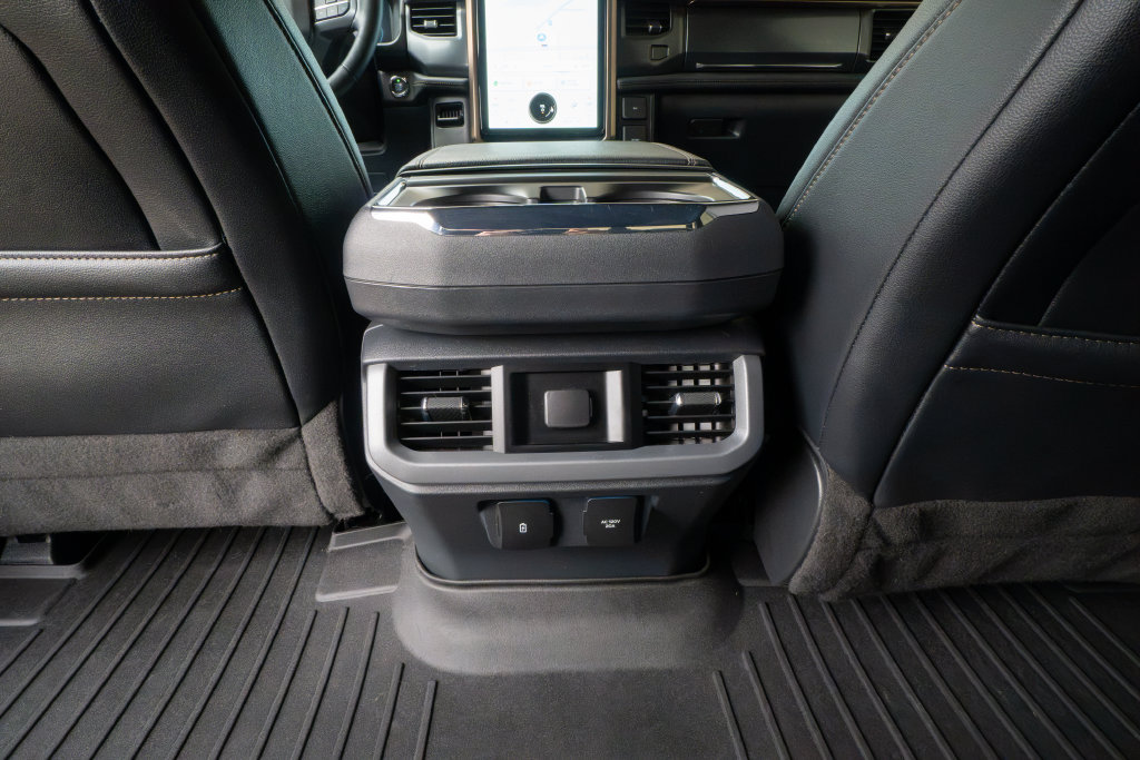 Used 2023 Ford F150 Lightning Lariat AWD/4WD image 18