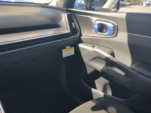 New 2026 Kia Sorento LX image 16