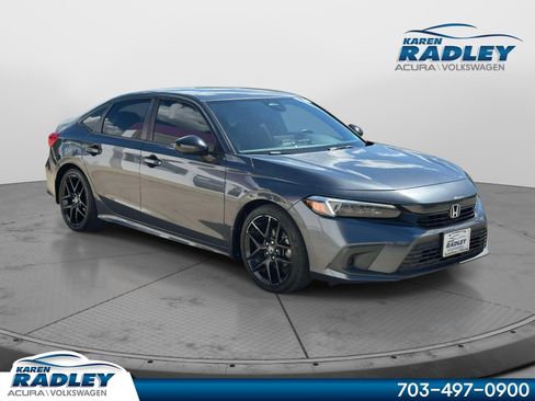 Used 2024 Honda Civic Sport image 1