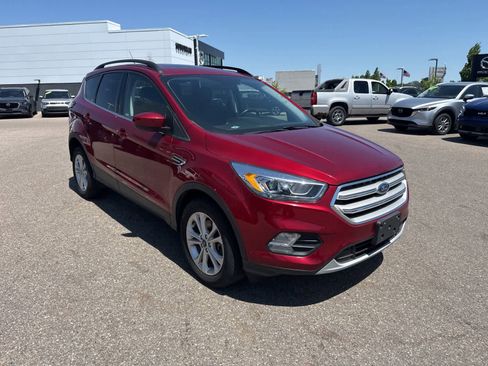 Used 2018 Ford Escape SEL AWD/4WD image 3