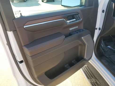 Certified 2025 GMC Sierra 1500 Denali w/ Denali Reserve Package image 30