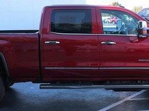 Used 2019 GMC Sierra 2500 SLT w/ Duramax Plus Package image 5