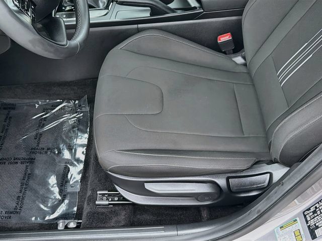 Certified 2025 Hyundai Elantra Sport FWD image 19