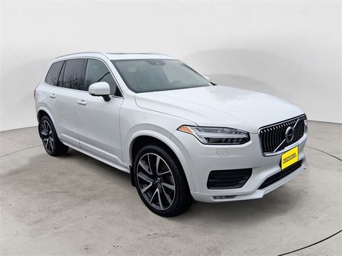 Used 2020 Volvo XC90 T6 Momentum w/ Protection Package Premier image 7