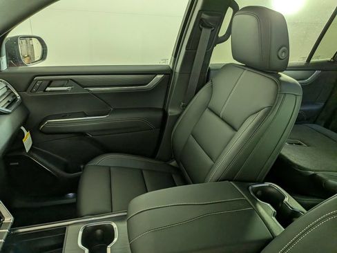New 2026 GMC Acadia Elevation w/ Elevation Premium Package AWD/4WD image 26