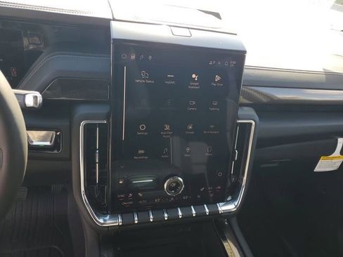 New 2026 GMC Yukon Elevation image 14