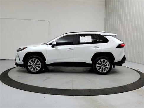 Used 2025 Toyota RAV4 XLE Premium w/ Weather Package image 4