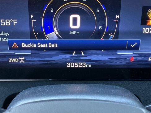 Used 2025 Chevrolet Traverse Z71 AWD/4WD image 41