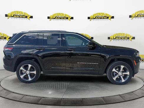 New 2026 Jeep Grand Cherokee Limited w/ Trailer Tow Package AWD/4WD image 6