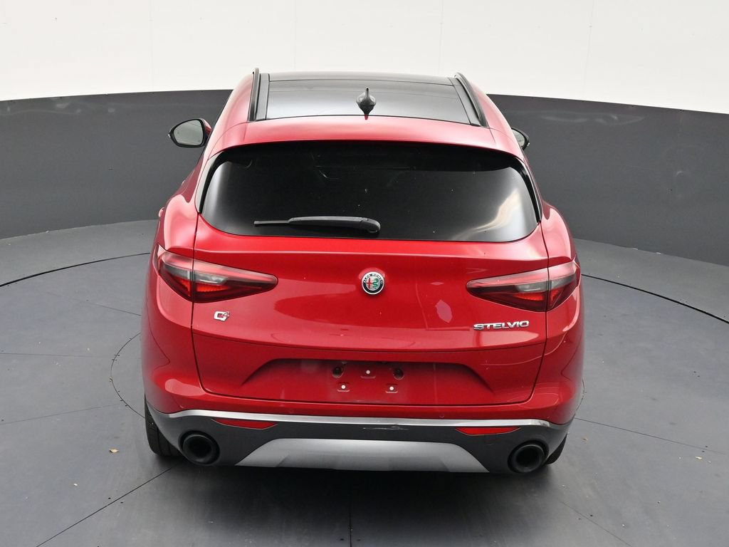 Used 2022 Alfa Romeo Stelvio Ti w/ Active Assist Plus Package AWD/4WD image 14