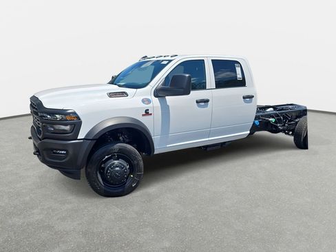 New 2026 RAM 5500 Tradesman AWD/4WD image 38