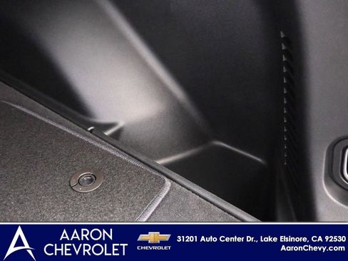 New 2026 Chevrolet Equinox EV LT image 29