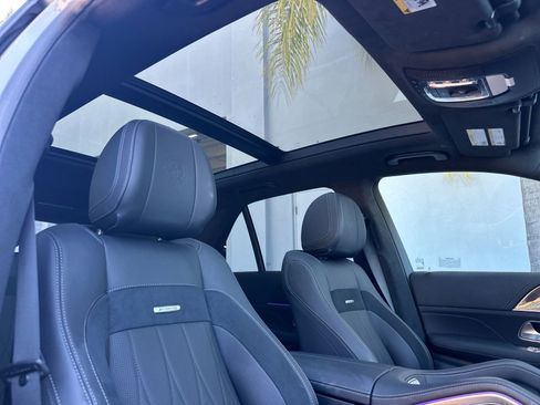 Certified 2025 Mercedes-Benz GLE 53 AMG 4MATIC image 18
