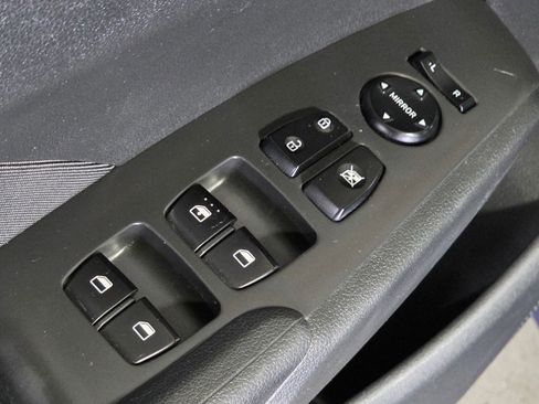 Used 2019 Hyundai Accent SE FWD image 21