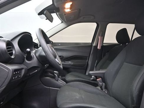 Used 2024 Nissan Kicks S FWD image 10