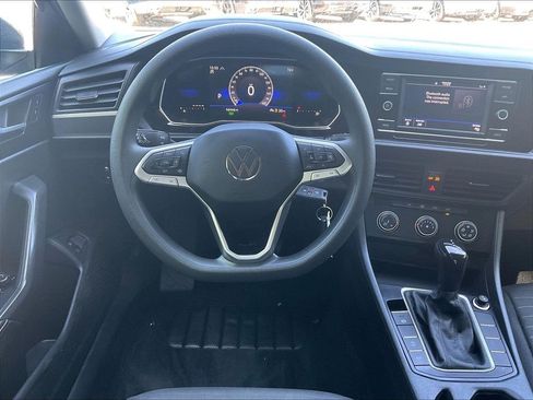 Certified 2023 Volkswagen Jetta S FWD image 17