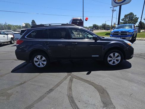 Used 2012 Subaru Outback 2.5i Limited w/ Moonroof Pkg AWD/4WD image 9