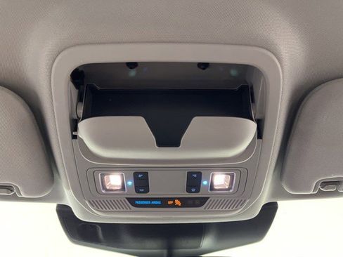 Used 2020 Ford Explorer XLT RWD image 31