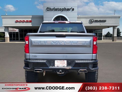 Used 2021 Chevrolet Silverado 1500 LT Trail Boss w/ Bed Protection Package AWD/4WD image 4