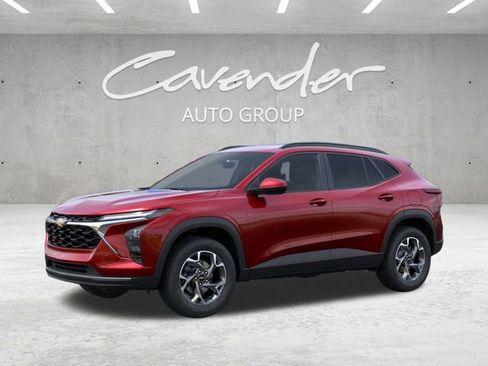 New 2026 Chevrolet Trax LT w/ Driver Confidence Package image 2