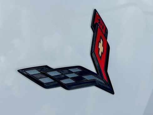 Used 2017 Chevrolet Corvette Stingray Coupe image 7