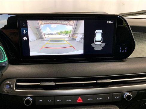 Used 2025 Hyundai Palisade SEL FWD image 23
